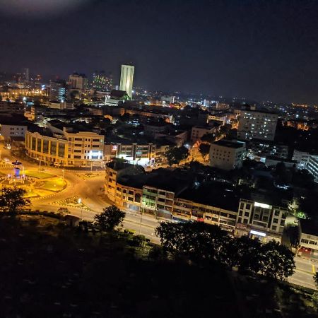 Looking For... A Staycation كُوالا تيرينغانو المظهر الخارجي الصورة